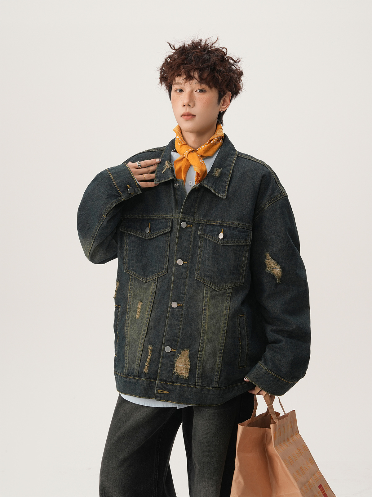 アメリカンハイストリート リップドデニムジャケット 秋のカジ - Street Fashion Jacket のレビューと価格