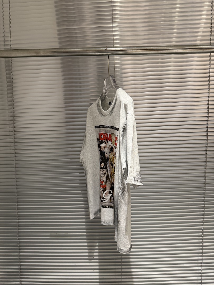2026年夏ファッションブランドマガジンポスターTシャツ ヴ - Street Fashion Magazines のレビューと価格